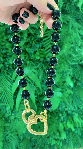 Colar Black Mosquetão Dourado