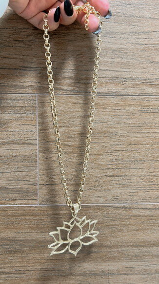 Colar Flor de Lotus