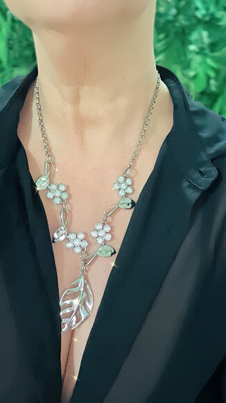 Colar Flores e Folhas Silver