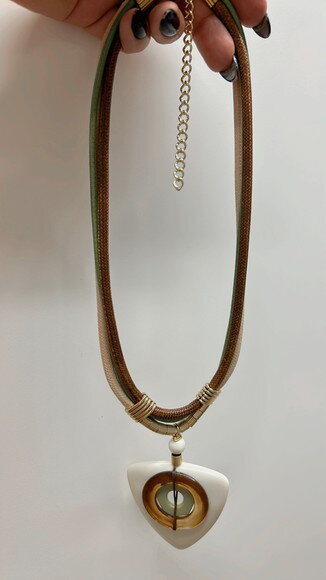 Colar Geometrico Creme