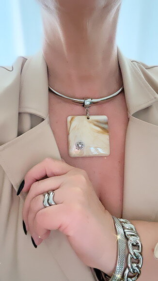 Colar Mary Creme