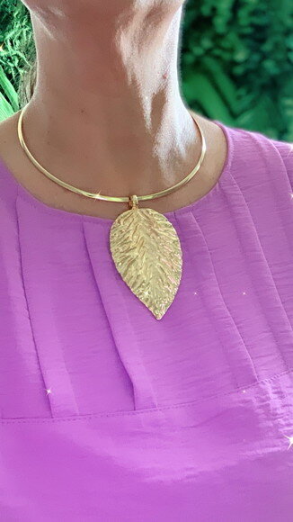 Gargantilha Folha Dourado