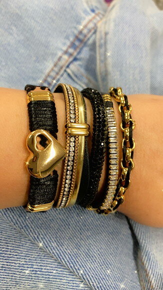 Look Onça Ouro Preto Coração Dourado