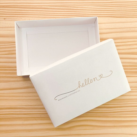 Caixa Branca Personalizada Hotstamping com Fita Artesanal