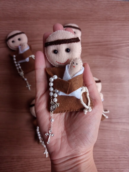 Lembrancinha Santo Antônio em Feltro