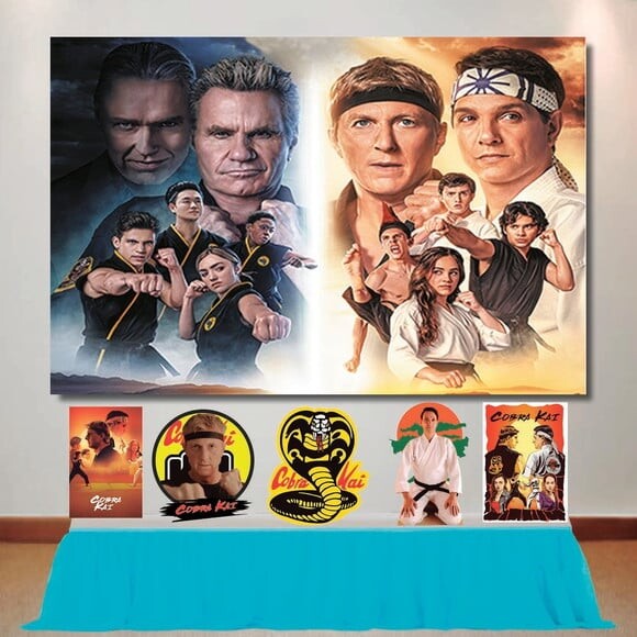 Kit Aniversário Festa Mega Painel + Display Cobra Kai