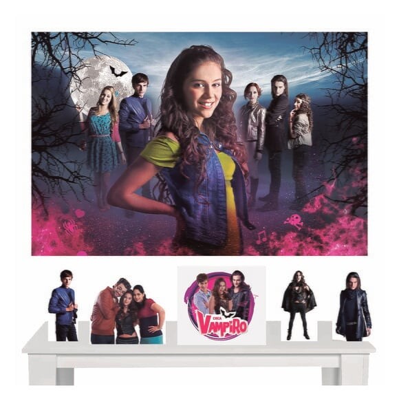Painel de Festa e Totem Chica Vampiro - 1,50x1,00m