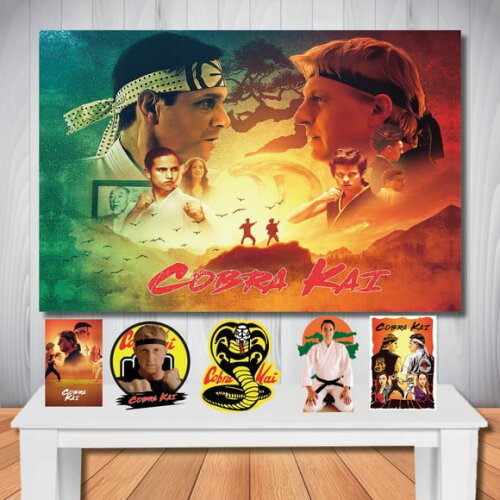 Kit Decoração Cobra Kai, Painel 150x1,00m e Display de Mesa