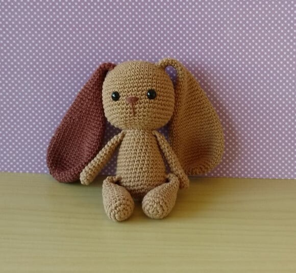 Coelho Orelhudo Biel Amigurumi