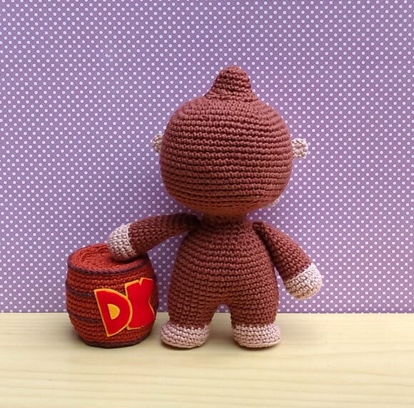 Donkey Kong Amigurumi + Barril (Super Mario)