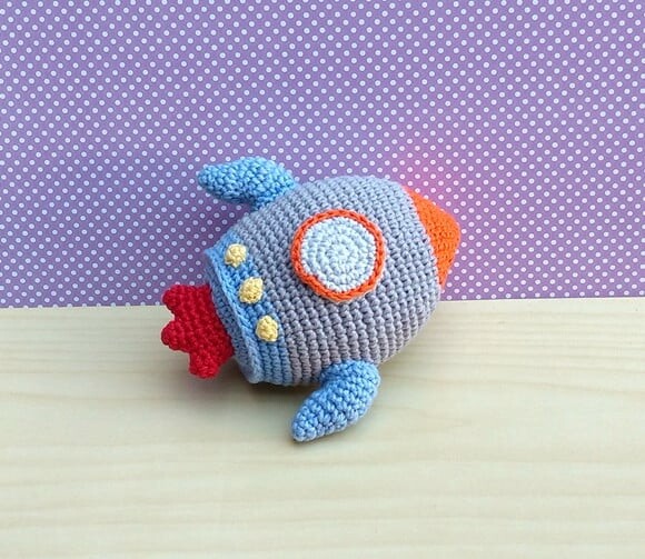 Foguete Niko Amigurumi - espacial