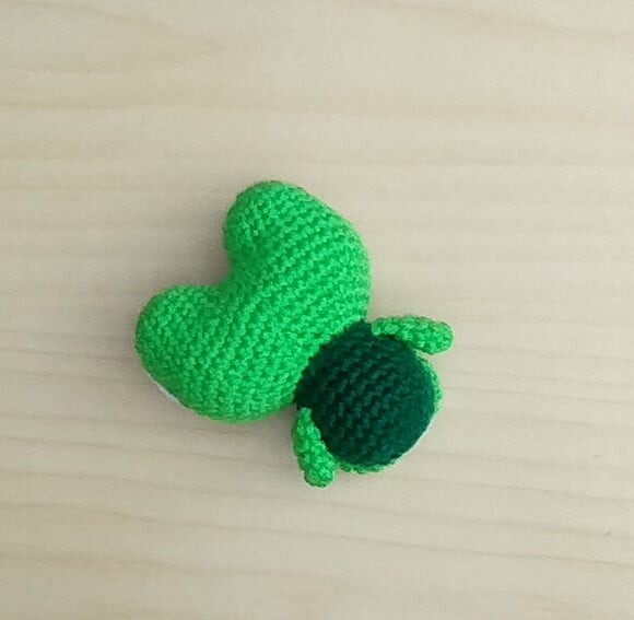 Keroppi (Hello Kitty) Amigurumi