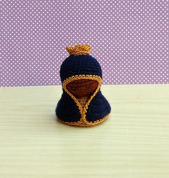 Mini Nossa Senhora Aparecida (versão 2) Amigurumi
