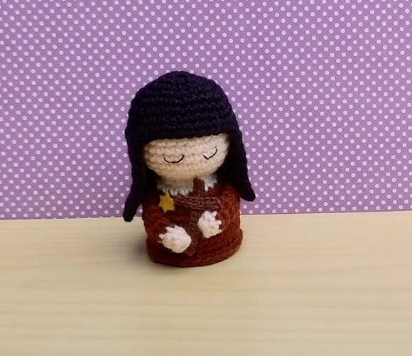 Mini Santa Edith Stein Amigurumi