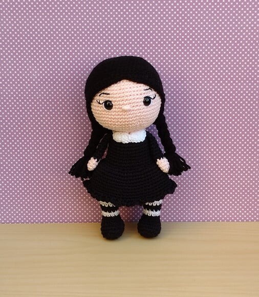 Wandinha Addams 30cm Amigurumi