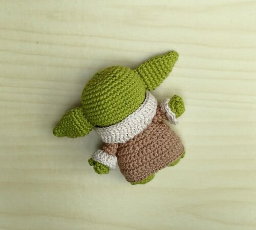 Baby Yoda (Grogu) - Star Wars - Mandalorian Amigurumi