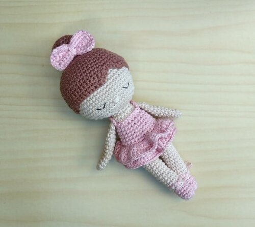 Boneca Bailarina Dália Amigurumi