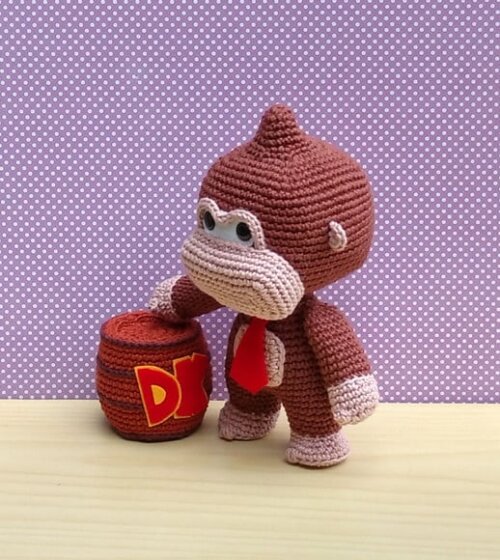 Donkey Kong Amigurumi + Barril (Super Mario)