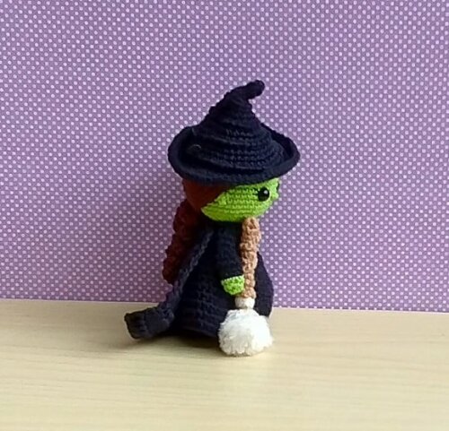 Elphaba - Wicked Amigurumi