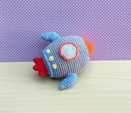 Foguete Niko Amigurumi - espacial