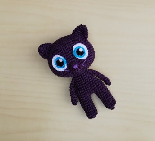 Bartleby Amigurumi - Vera e o reino Arco-íris
