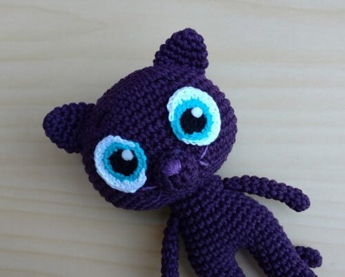 Bartleby Amigurumi - Vera e o reino Arco-íris