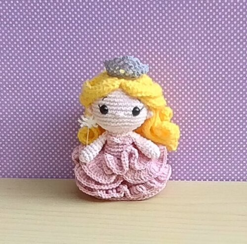 Glinda - Wicked Amigurumi
