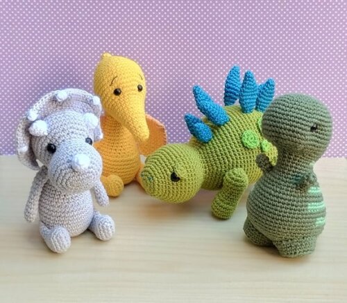 Kit 4 Dinos - Estegossauro, Trex, Triceratops e Pterodáctilo