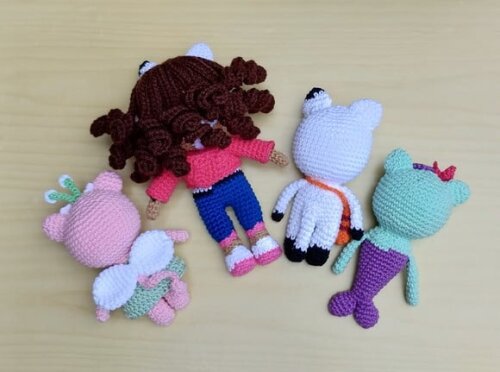 Kit a Casa Mágica da Gabby com 5 Personagens Amigurumi