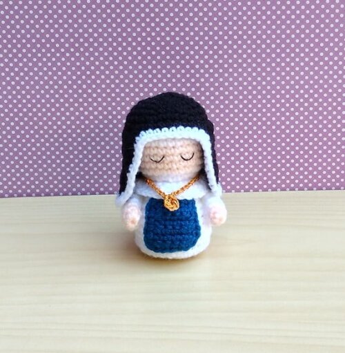 Mini Santa Dulce dos Pobres Amigurumi