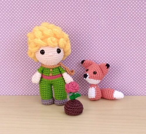 o Pequeno Príncipe, a Raposa e a Rosa Amigurumi