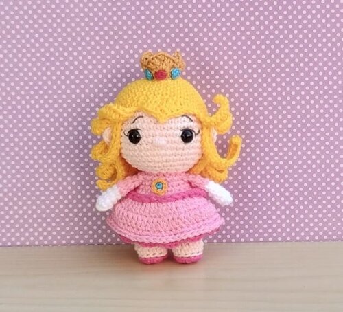 Princesa Peach Chibi - Super Mario Amigurumi