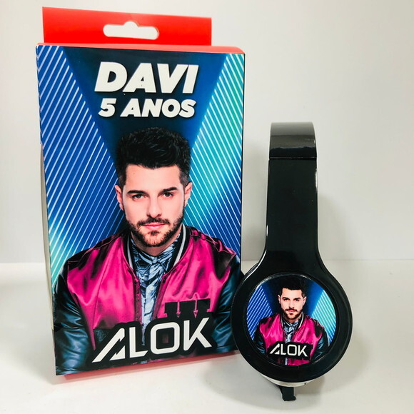 Kit 20 Unidades Alok Fones com Caixinha Personalizados
