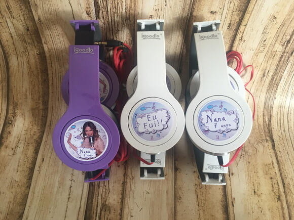 Kit 20 Unidades Fone de Ouvido Personalizado Violetta
