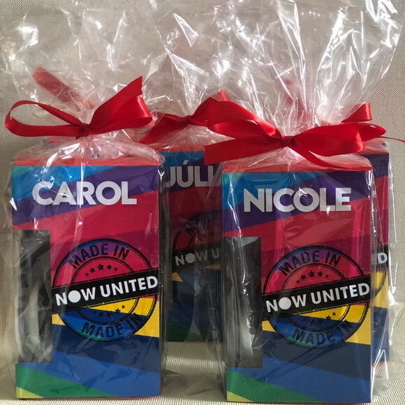 Kit 20unid Now United Fone c/ Caixinha Person Fita/saquinho