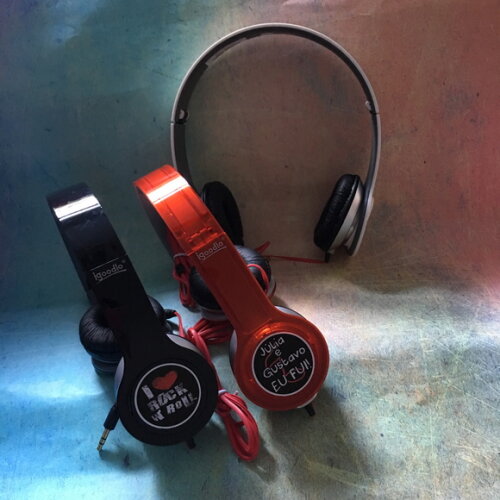 Kit 20 Unidades Fone de Ouvido Personalizado Rock