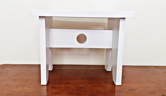 Banquinho de Madeira Maciça Pintado