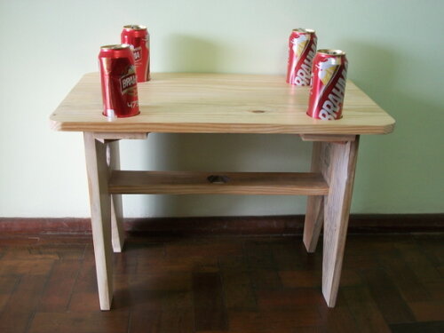 Mesa de Madeira Maciça