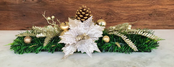 Arranjo Natal Retangular/centro de Mesa Dourado 60x26x18cm