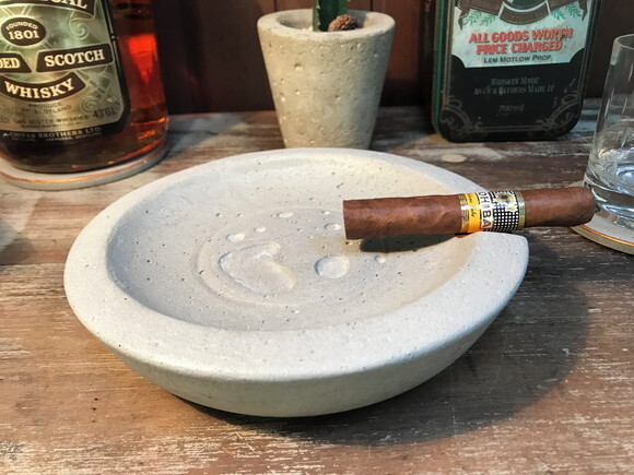 Cinzeiro para Apreciador de Charuto e Um Bom Whisky -3 Peças