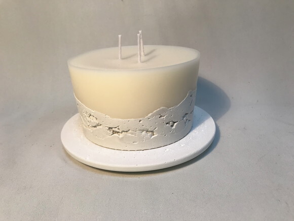 Vela Decorativa-cimento Branco/cera de Soja com Base