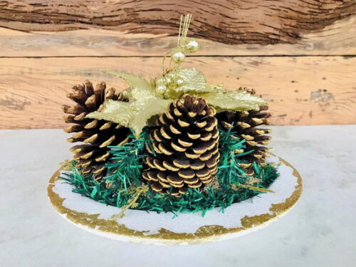 Arranjo de Natal Oval Branco e Dourado - 29 x 24 x 18 cm