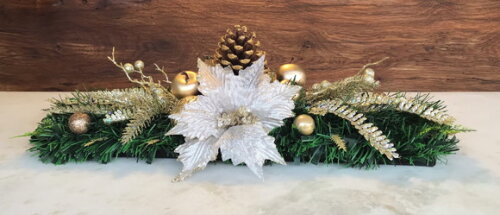 Arranjo Natal Retangular/centro de Mesa Dourado 60x26x18cm