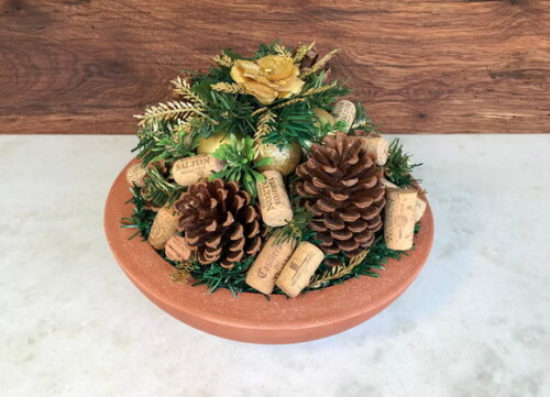 Arranjo/centro de Mesa Natal Rolhas e Dourado Base Ø29,5 cm