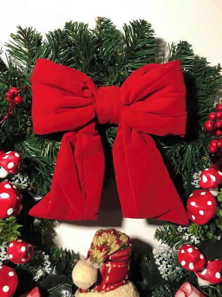 GUIRLANDA DE NATAL VERMELHA COM PAPAI NOEL E COGUMELOS