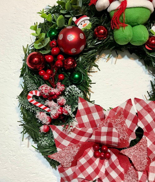 Guirlanda Natalina com Flores Xadrez e Papai Noel Ø46cm