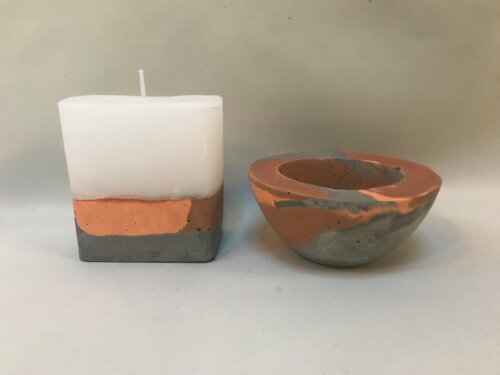 KIT 1 CACHEPÔ/PORTA VELA + 1 VELA - GÉRBERA