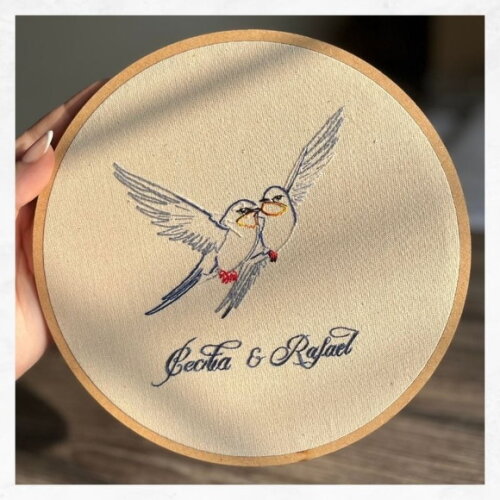 Bordado em Bastidor de Madeira - Personalizado (16cm)