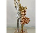 Escultura Pais e Casal de Filhos
