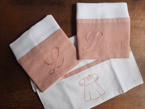 Fraldinhas de boca personalizadas